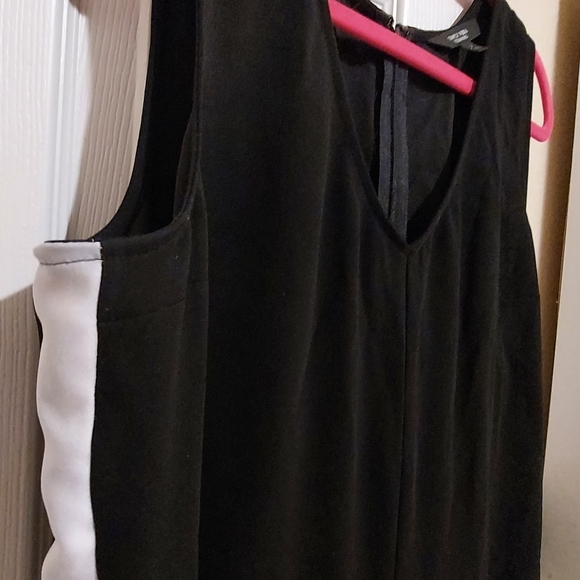 Simply Vera Wang black and white jumpsuit large - Picture 3 of 6